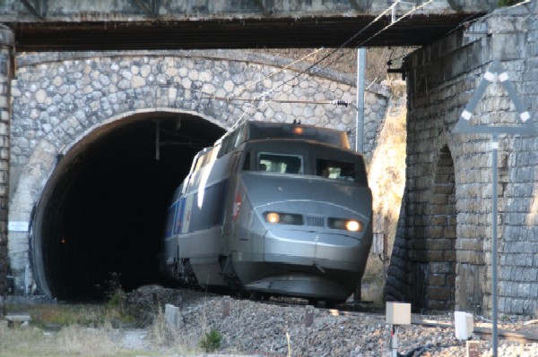 SNCF : sortir les comptes du tunnel de la dette